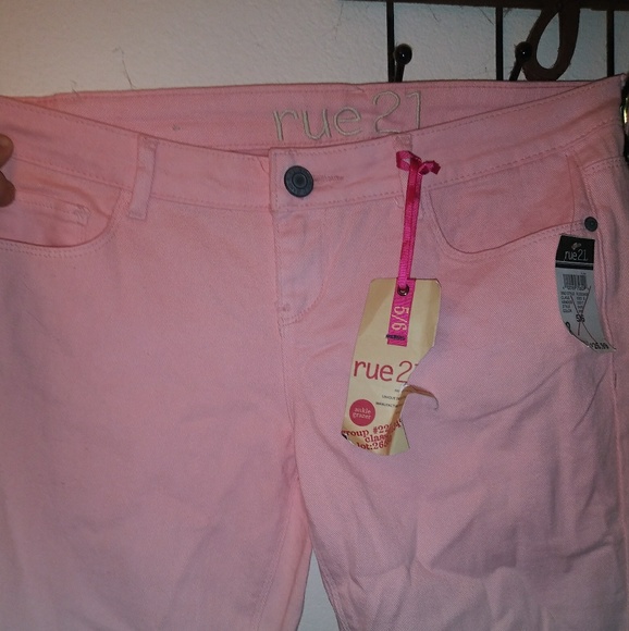 Jeans - Picture 1 of 4